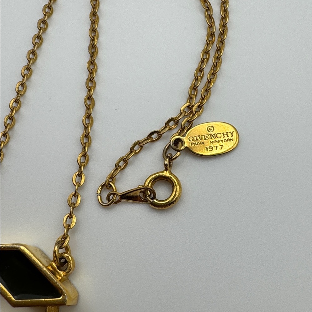 Vintage Givenchy 1977 Paris New York G Logo Geometric Pendant Necklace - Picture 3 of 4